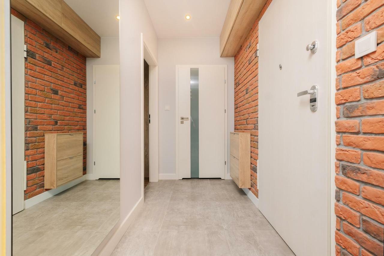 Stare Bielany 2-Bedroom Apartment Varsavia Esterno foto